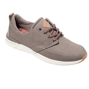 Reef Women’s Rover Shoe (8)